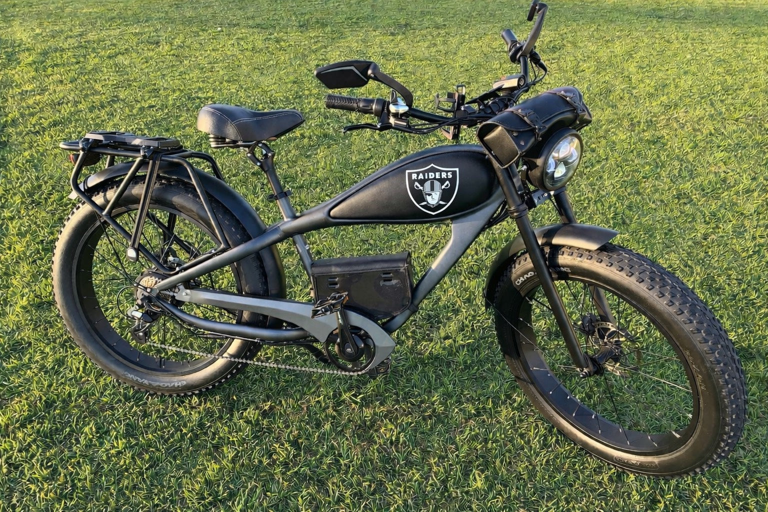 1960s Soul: Why Cafe Racer Ebikes are the 2026 Fashion Statement