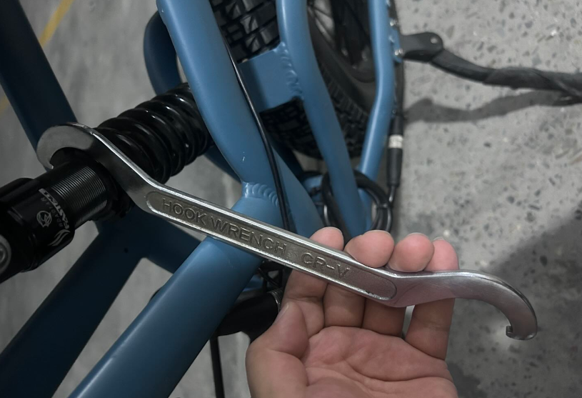 How to Adjust the Rear Shock on Your Revi Bikes Cougar
