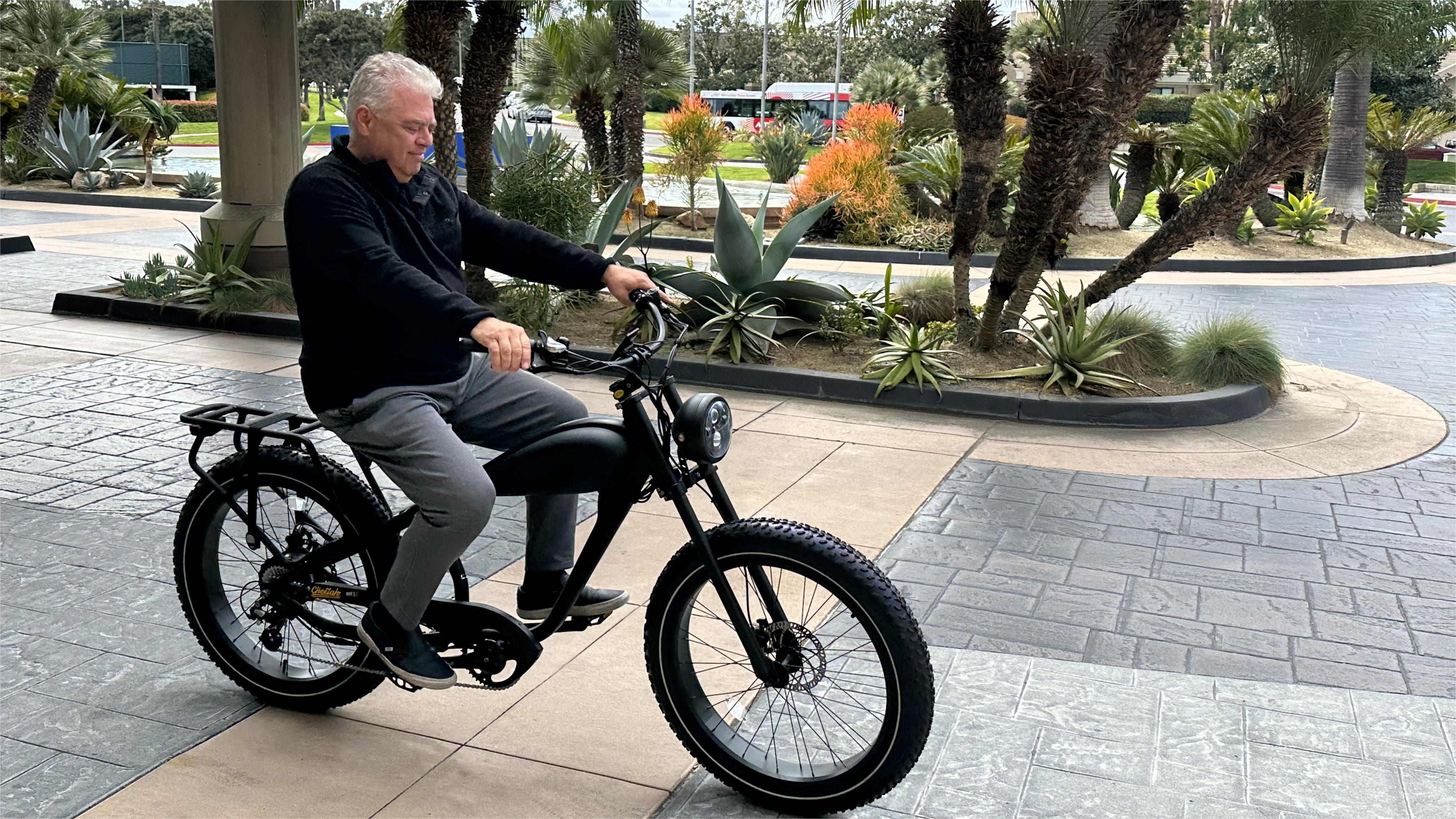 What Is the Difference Between an Electric Bike And Motorcycle？